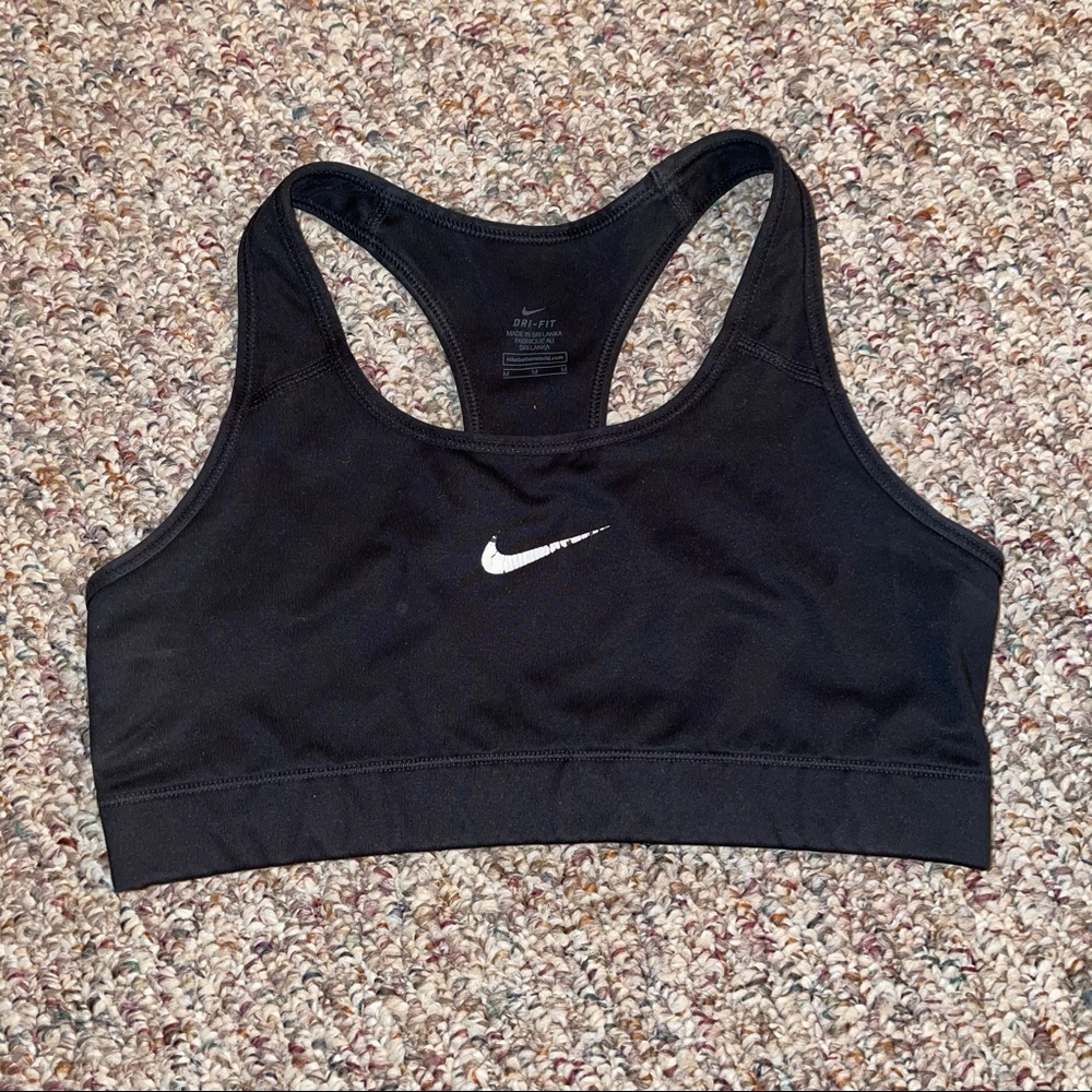 Black Nike sports bra